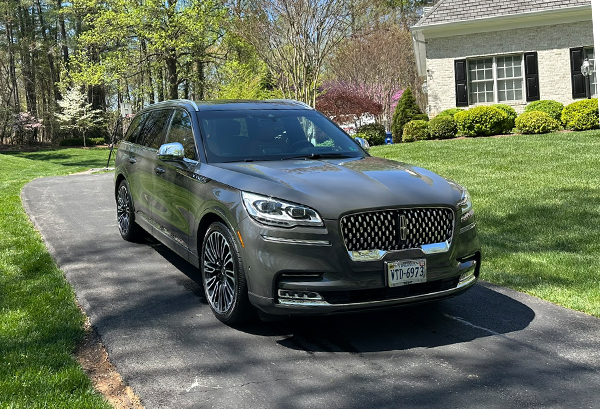 https://wedocardetailing.com/wp-content/uploads/2025/04/icon-largesuv-1.jpg